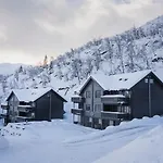 Large In Skardsnuten, Ski-inn-ski-out Hemsedal