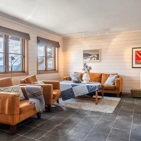 Apartment Large In Skardsnuten, Ski-inn-ski-out